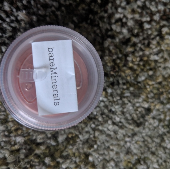 bareMinerals Loose Mineral Powder Blush, Buildable Coverage, Naturally Luminous - Picture 3 of 3